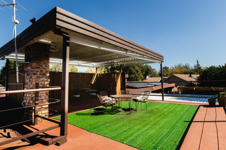 5 Bedroom Property for Sale in Dan Pienaar Free State